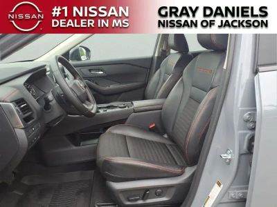 2025 Nissan Rogue - Photo 23