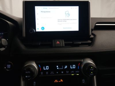 2024 Toyota RAV4 - Photo 13