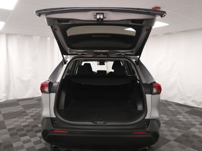 2024 Toyota RAV4 - Photo 11