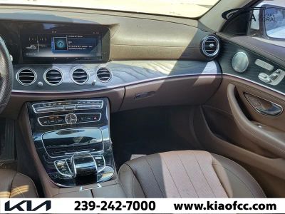 2017 Mercedes-Benz E-Class — photo 14 view