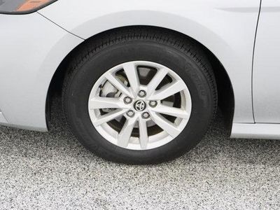 2025 Toyota Camry FWD - Photo 11