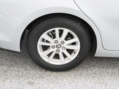 2025 Toyota Camry FWD - Photo 6