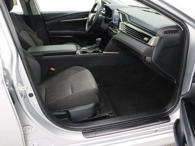 2025 Toyota Camry FWD - Photo 35