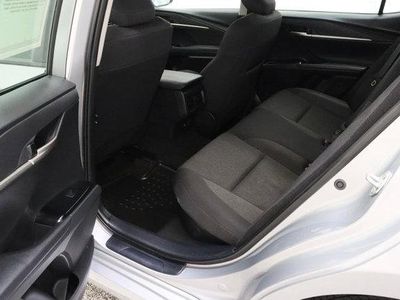 2025 Toyota Camry FWD - Photo 25