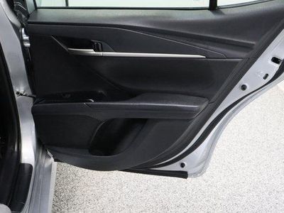 2025 Toyota Camry FWD - Photo 31