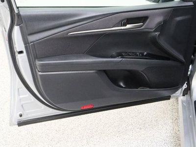 2025 Toyota Camry FWD - Photo 12
