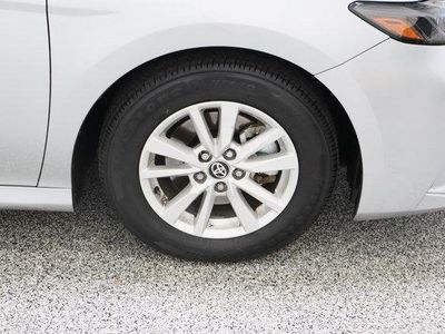 2025 Toyota Camry FWD - Photo 5