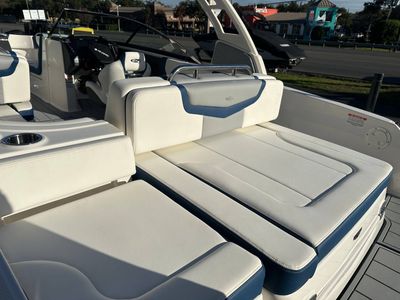 2024 Chaparral 247 SSX - Photo 16