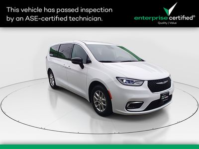 2024 Chrysler Pacifica Touring L FWD — front three-quarter view
