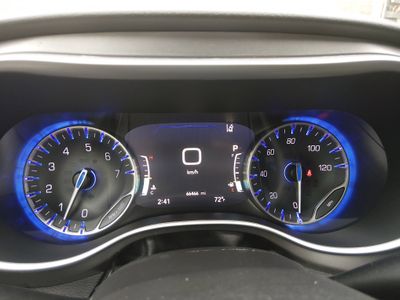 2024 Chrysler Pacifica — photo 16 view