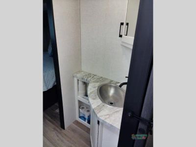 2025 Venture RV Stratus - Photo 20