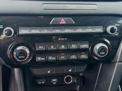 2020 Kia Sportage — photo 13 view
