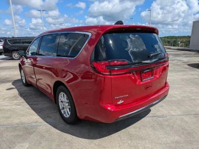 2026 Chrysler Pacifica — detail view