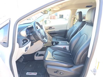 2024 Chrysler Pacifica - Photo 9