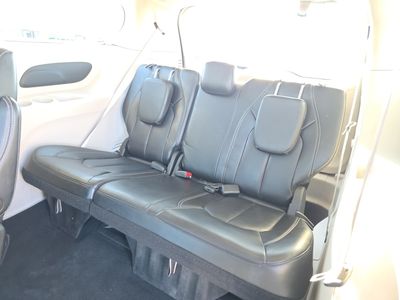 2024 Chrysler Pacifica - Photo 23