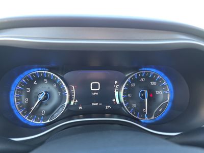 2024 Chrysler Pacifica - Photo 10