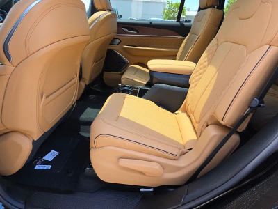 2026 Jeep Grand Cherokee L — photo 9 view