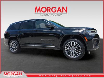 2026 Jeep Grand Cherokee L Summit in Black — front three-quarter view