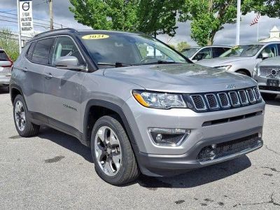 2021 Jeep Compass Limited 4x4 in Billet Silver Metallic Clearcoat — front three-quarter view