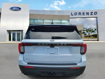 2026 Ford Explorer — detail view