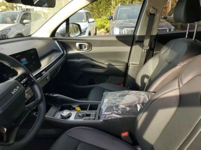 2026 Kia Sorento Hybrid — photo 8 view