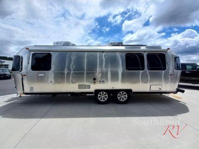 2025 Airstream Flying Cloud - Photo 8