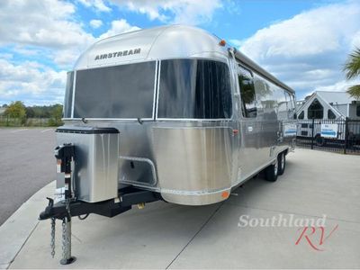 2025 Airstream Flying Cloud - Photo 2