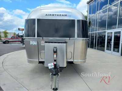 2025 Airstream Flying Cloud - Photo 3