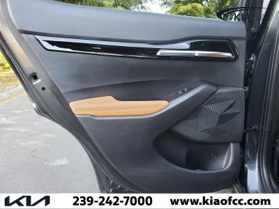 2024 Kia Seltos — photo 13 view