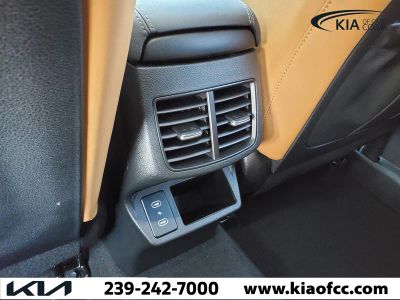 2024 Kia Seltos — photo 17 view