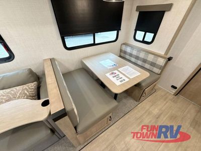 2025 Palomino SolAire - Photo 22