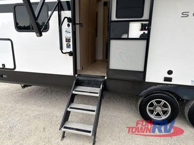 2025 Palomino SolAire - Photo 9