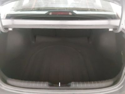 2025 Hyundai Elantra — photo 11 view