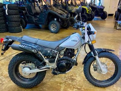 2026 Yamaha TW200 — front three-quarter view