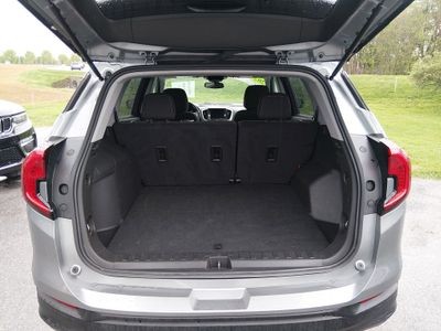 2024 GMC Terrain — photo 11 view