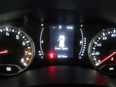 2023 Jeep Renegade - Photo 14