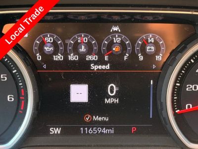 2021 Chevrolet Suburban - Photo 3