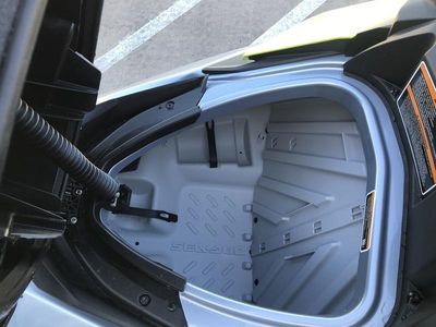 2025 Sea-Doo RXP-X 325 Tech, BRP Premium A, iBR Ice Metal / Manta Green - Photo 12
