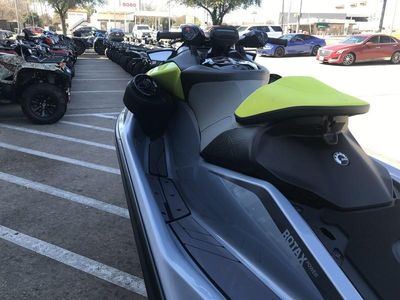 2025 Sea-Doo RXP-X 325 Tech, BRP Premium A, iBR Ice Metal / Manta Green - Photo 11