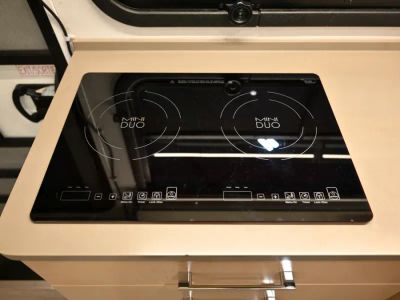 2020 Leisure Travel Vans UNITIY — photo 12 view