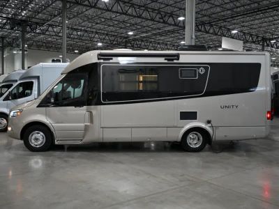 2020 Leisure Travel Vans UNITIY — photo 37 view