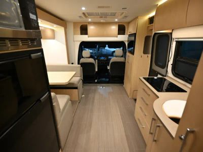 2020 Leisure Travel Vans UNITIY — rear three-quarter view