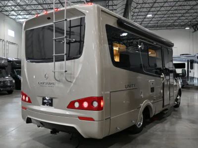 2020 Leisure Travel Vans UNITIY — photo 39 view
