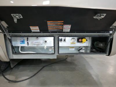 2020 Leisure Travel Vans UNITIY — photo 33 view