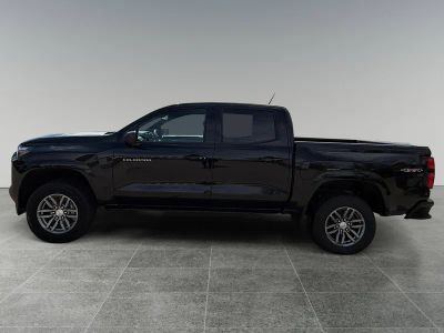 2026 Chevrolet Colorado — side profile view