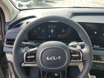 2026 Kia Carnival Hybrid - Photo 13