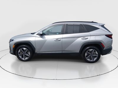2025 Hyundai Tucson — interior view