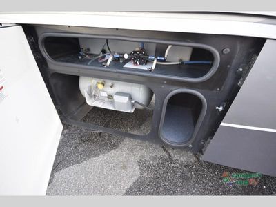 2023 Winnebago Forza - Photo 18