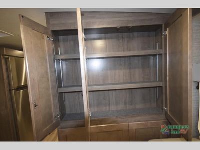 2023 Winnebago Forza - Photo 31