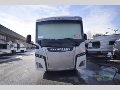 2023 Winnebago Forza - Photo 3